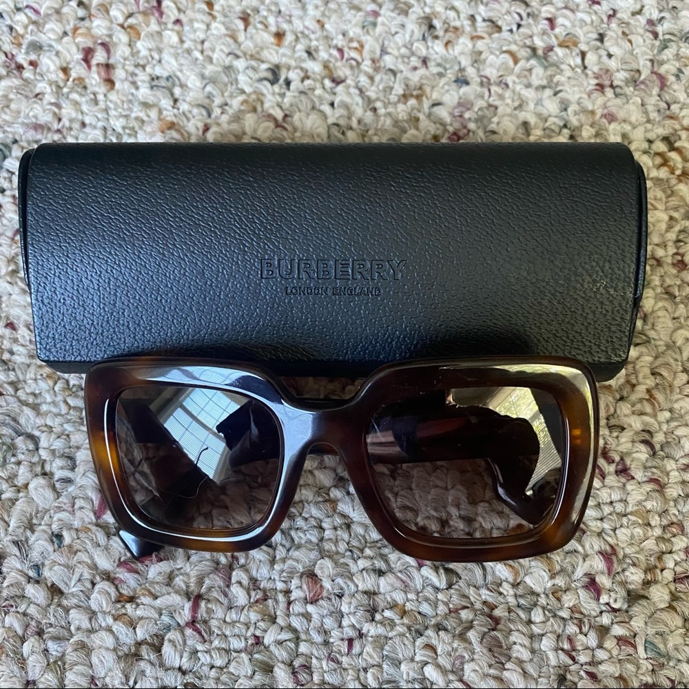 Authentic Burberry Sunglasses